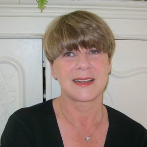 Meet your Posher, Beverly